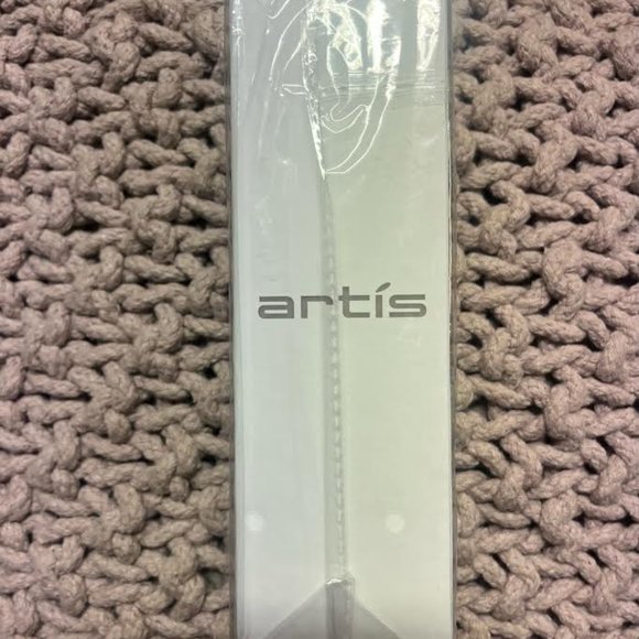 Artis Elite Linear 3 Makeup Brush - Picture 4 of 5